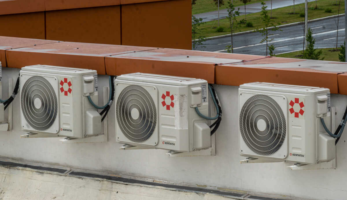 Монтаж систем вентиляции и кондиционирования в производственно-исследовательском корпусе ГК «Электронинвест» - фото 6.